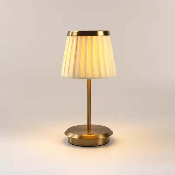 Elegant bordlampe med klassisk stil