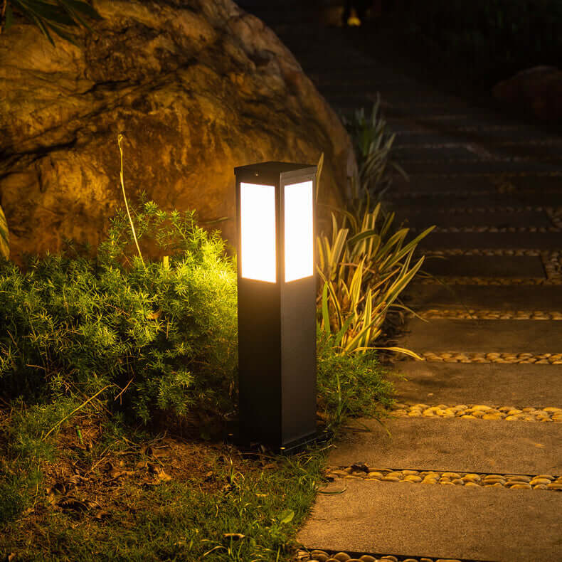 Moderne solcellelampe til udendørs brug