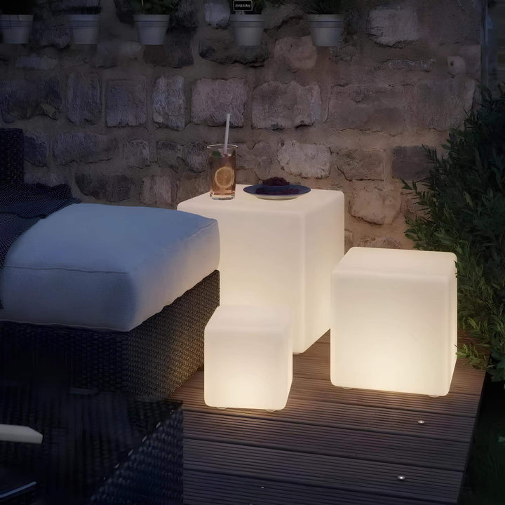 Kubisk Have Lampe