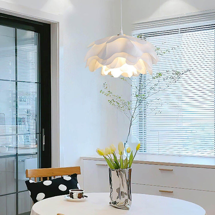 Hvid blomster loftslampe