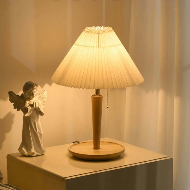 Bordlampe med råboret træ