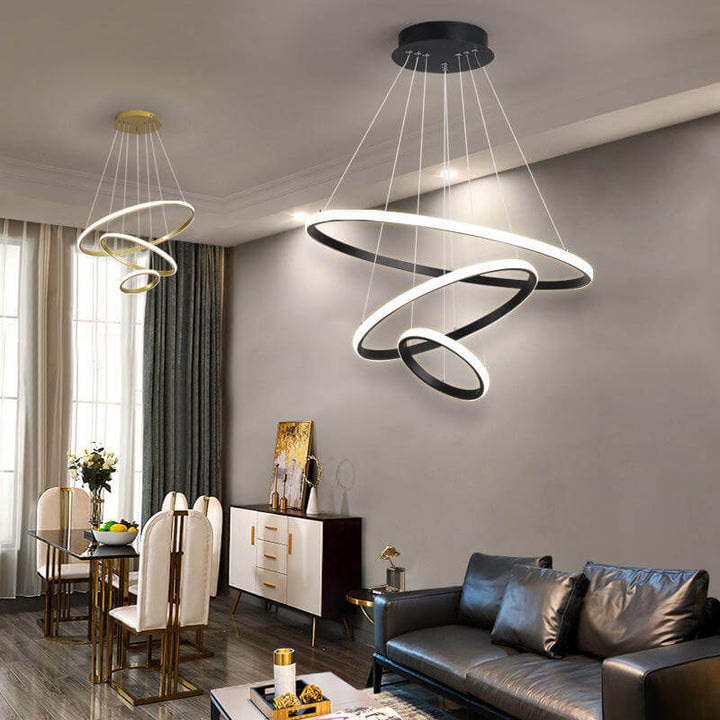 Moderne loftlampe med 3 ringe, der giver stemningsfuld belysning