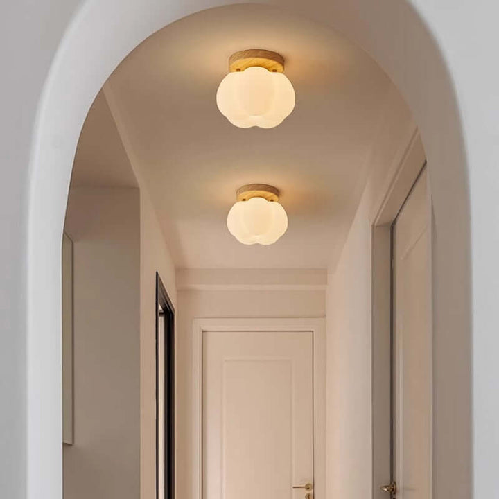 Hyggelig pæreformet loftslampe