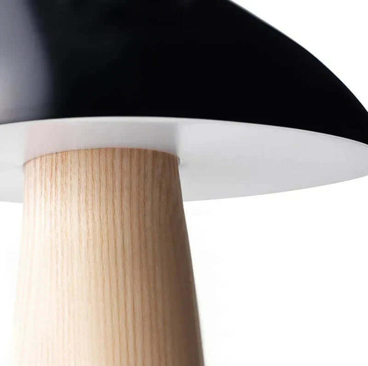 Moderne bordlampe med skandinavisk design