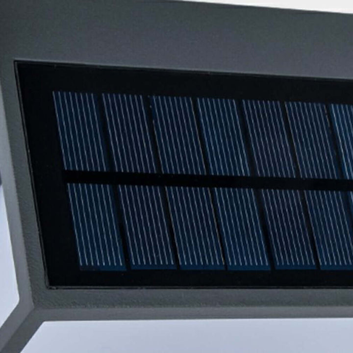 Moderni aurinkokenno-seinävalaisin, ulkokäyttöön