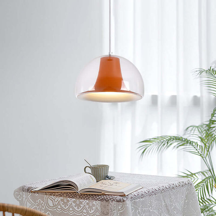 Moderne halvcirkel pendel med glaskuppel