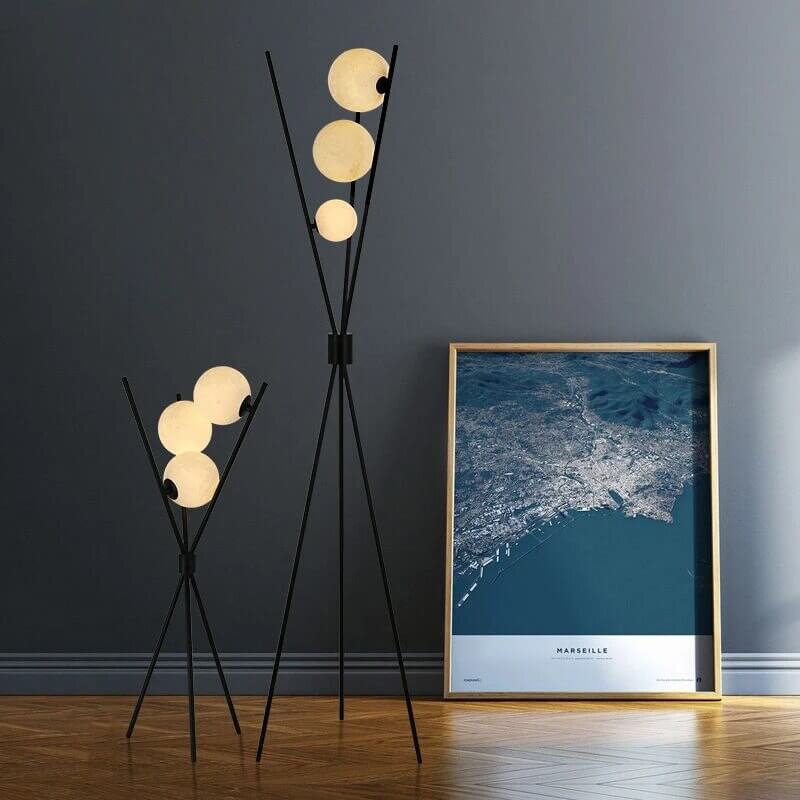 Moderne LED bord- og gulvlampe