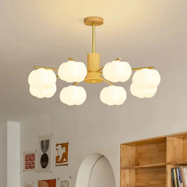 Moderne loftslampe i træ og bomuldskugler
