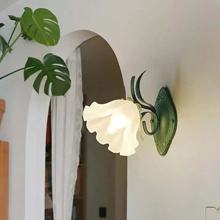 Blomstervæglampe