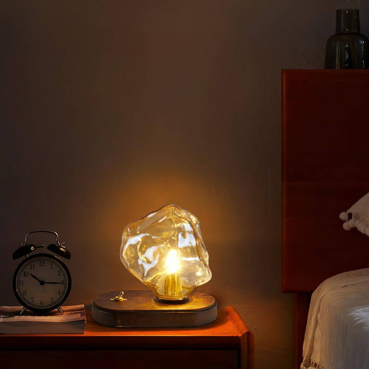 Isstensk design glasbordlampe i rumindretning
