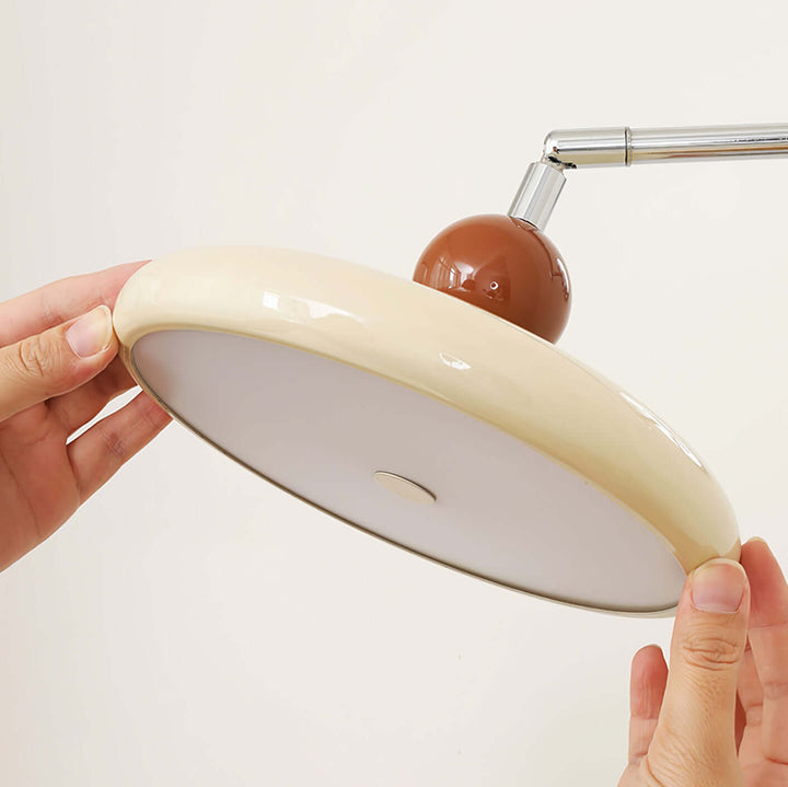 Säädettävä Art Deco -seinävalaisin Lola