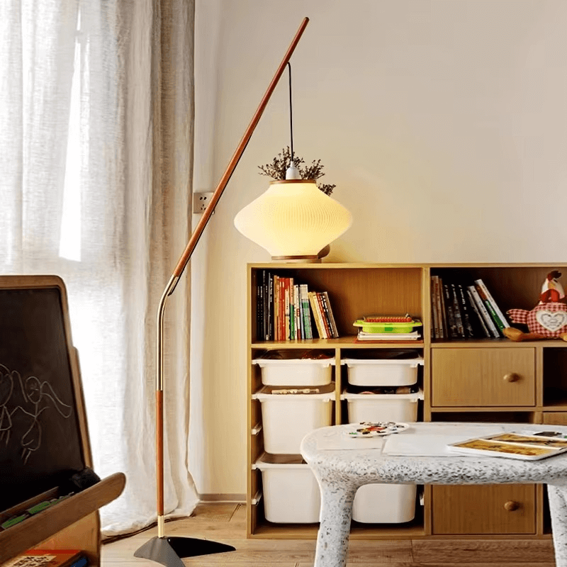 Middelaldergulvlampe - Skab stemning i dit hjem