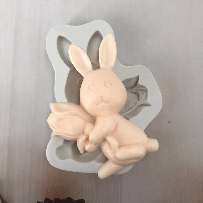 3D pääsiäisleivonnaiset silikonimuotit pupun ja muna muotoja, värikäs silikonimateriaali, persoonallinen leivonta.