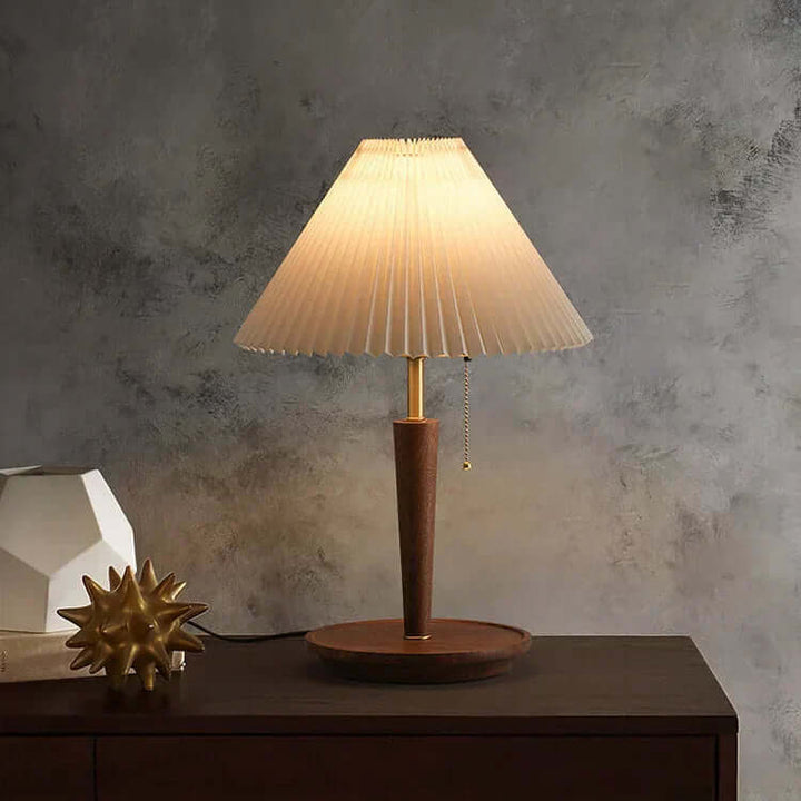 Bordlampe med råboret træ