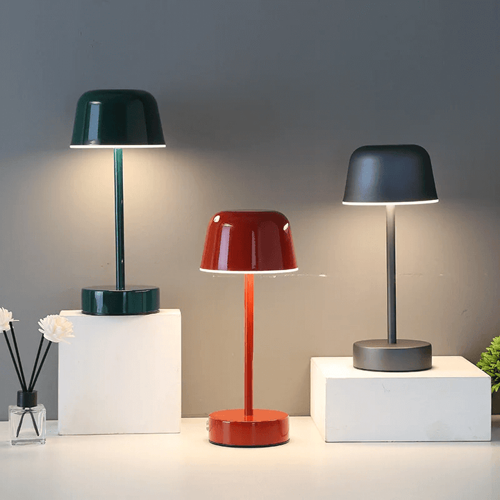 Moderne trådløs bordlampe