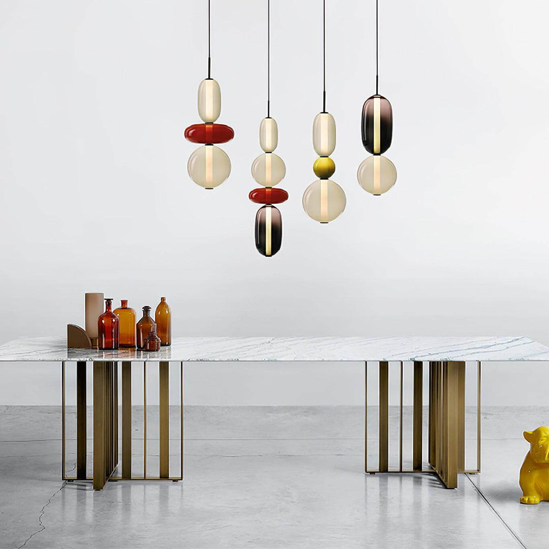 Moderne farverig glaspendellampe