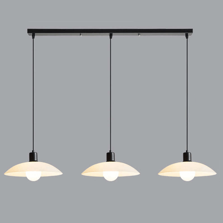 Moderne Glaslampe til loftet – Minimalistisk lys til hjemmet