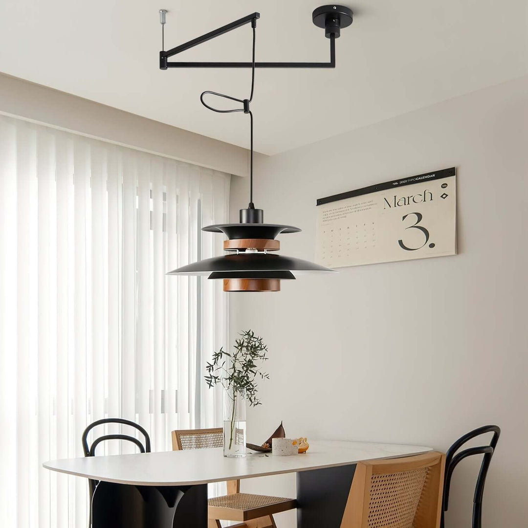 Moderne pendellampe med svingarm