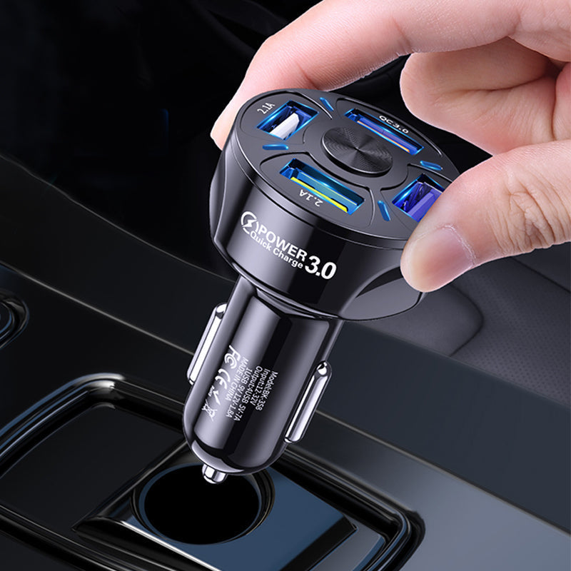 "4-in-1 USB-pikalatausportti autolaitteille, musta/valkoinen, neljä porttia, LED-näyttö, tehokas lataus, moderni muotoilu."