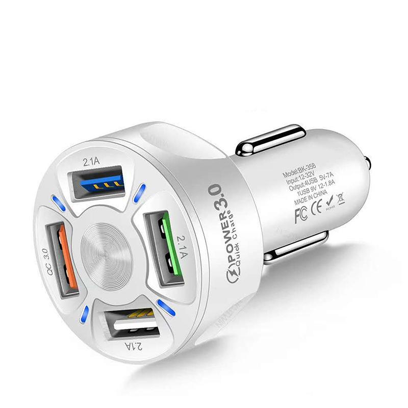 "4-in-1 USB-pikalatausportti autolaitteille, musta/valkoinen, neljä porttia, LED-näyttö, tehokas lataus, moderni muotoilu."