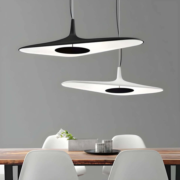 Unik loftlampe i køkken
