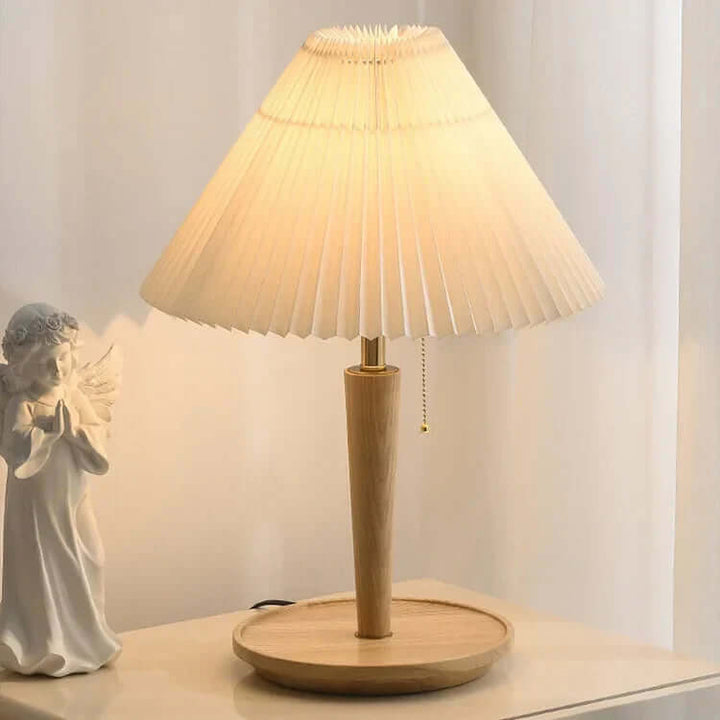 Bordlampe med råboret træ