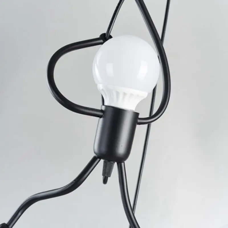 Sjov pendel lampe med dukkedesign