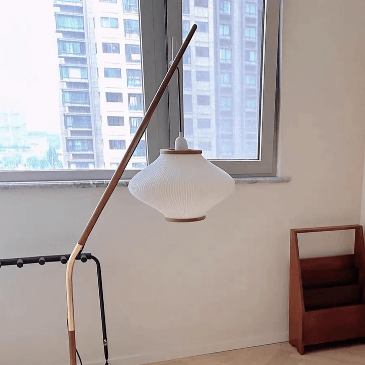 Middelaldergulvlampe - Skab stemning i dit hjem