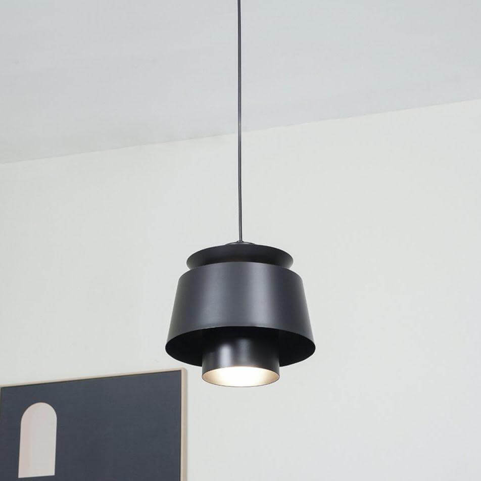 Stilfuld pendellampe med stjernetåge design