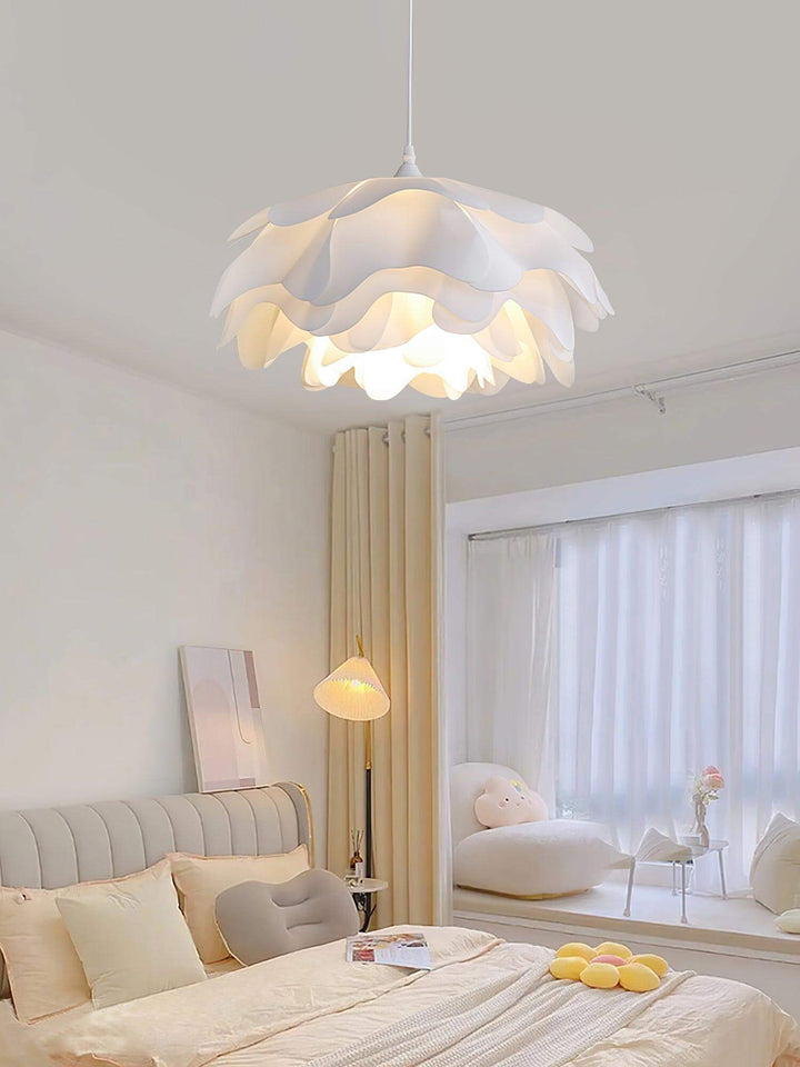 Hvid blomster loftslampe
