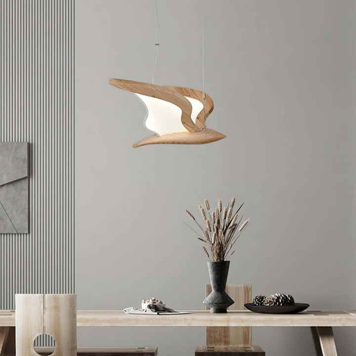 Moderne fugle-inspirerede pendellampe, naturinspireret design