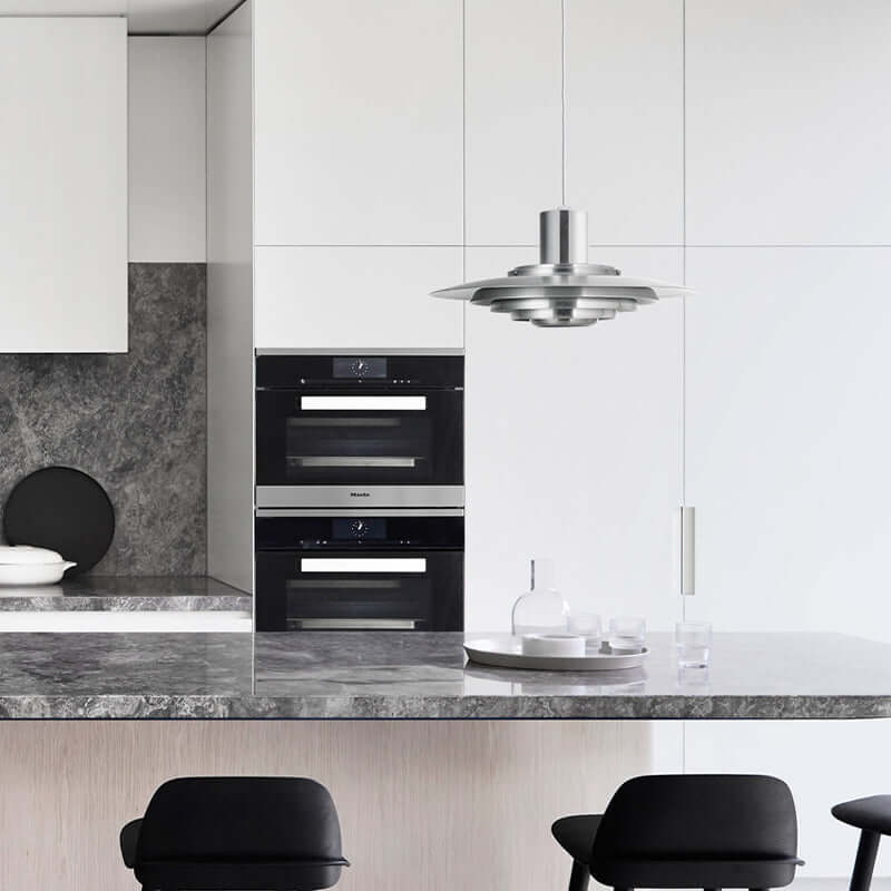 Moderne pendellampe i aluminium, skandinavisk design