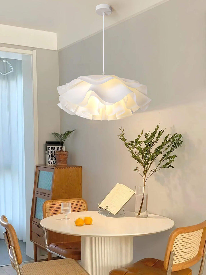 Hvid blomster loftslampe