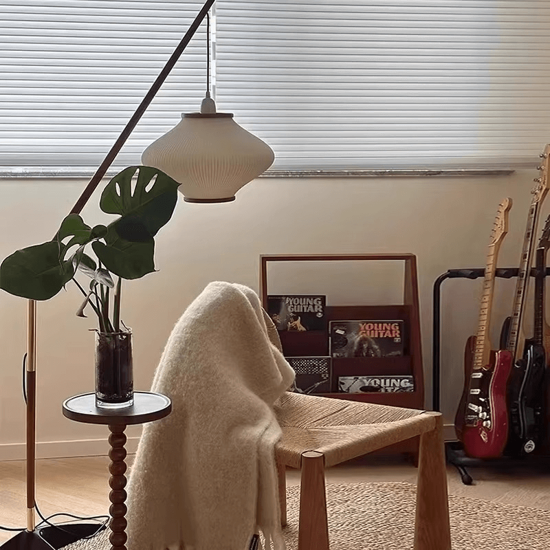 Middelaldergulvlampe - Skab stemning i dit hjem