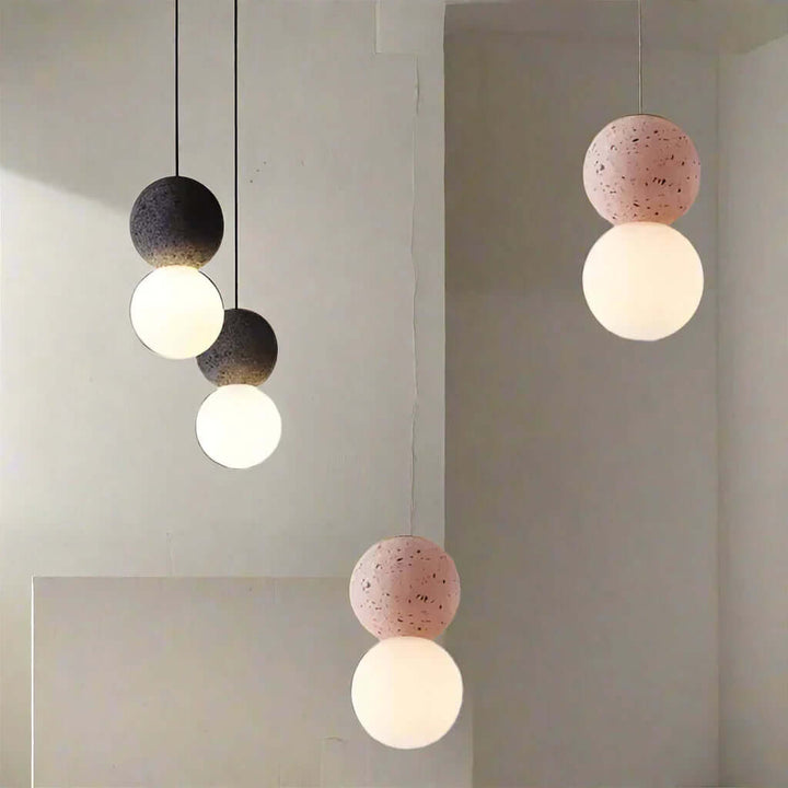 Moderne loftslampe med betonmønster og glas