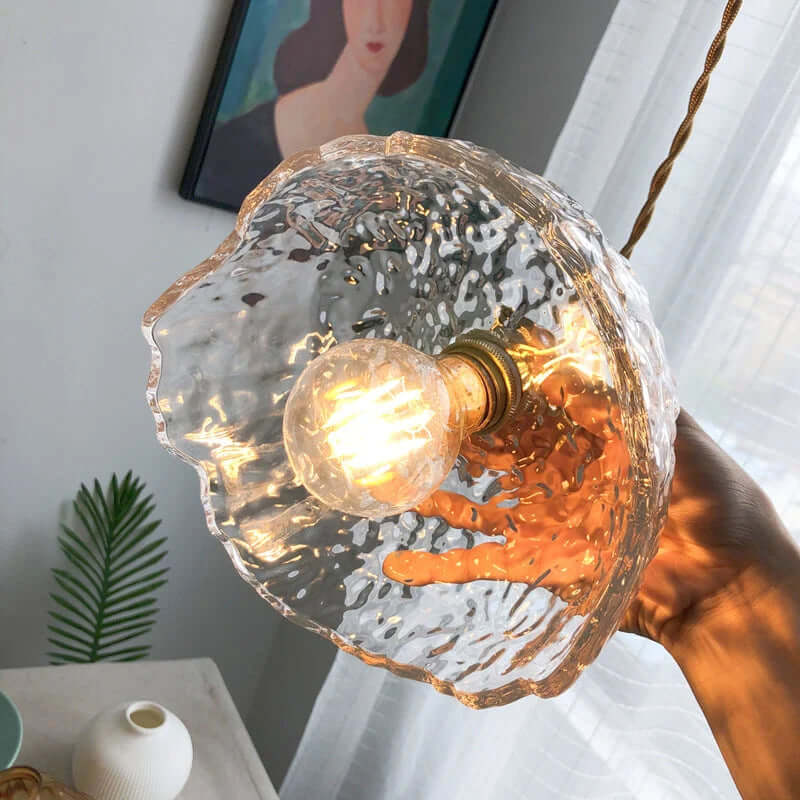 Uregelmæssig messing- og glas pendellampe