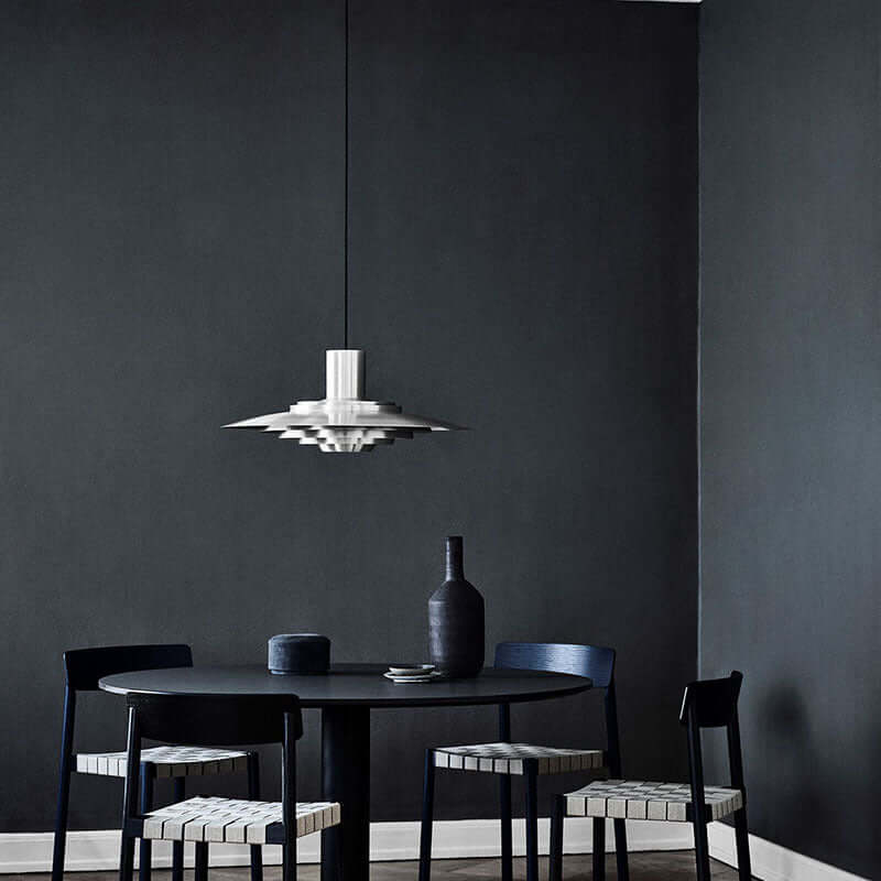 Moderne pendellampe i aluminium, skandinavisk design