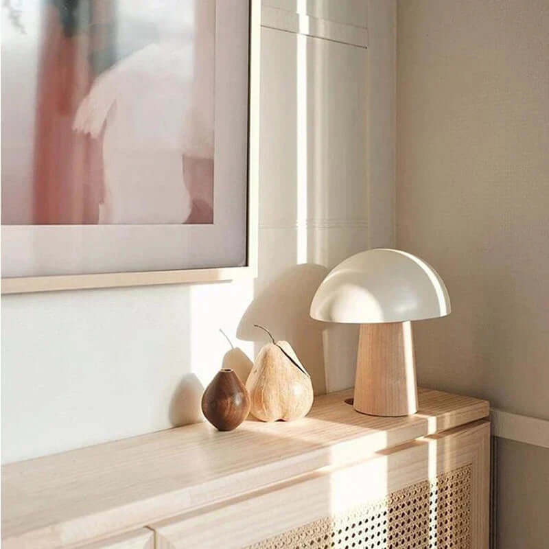 Moderne bordlampe med skandinavisk design