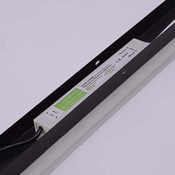 Moderni LED-seinävalaisin ulkokäyttöön