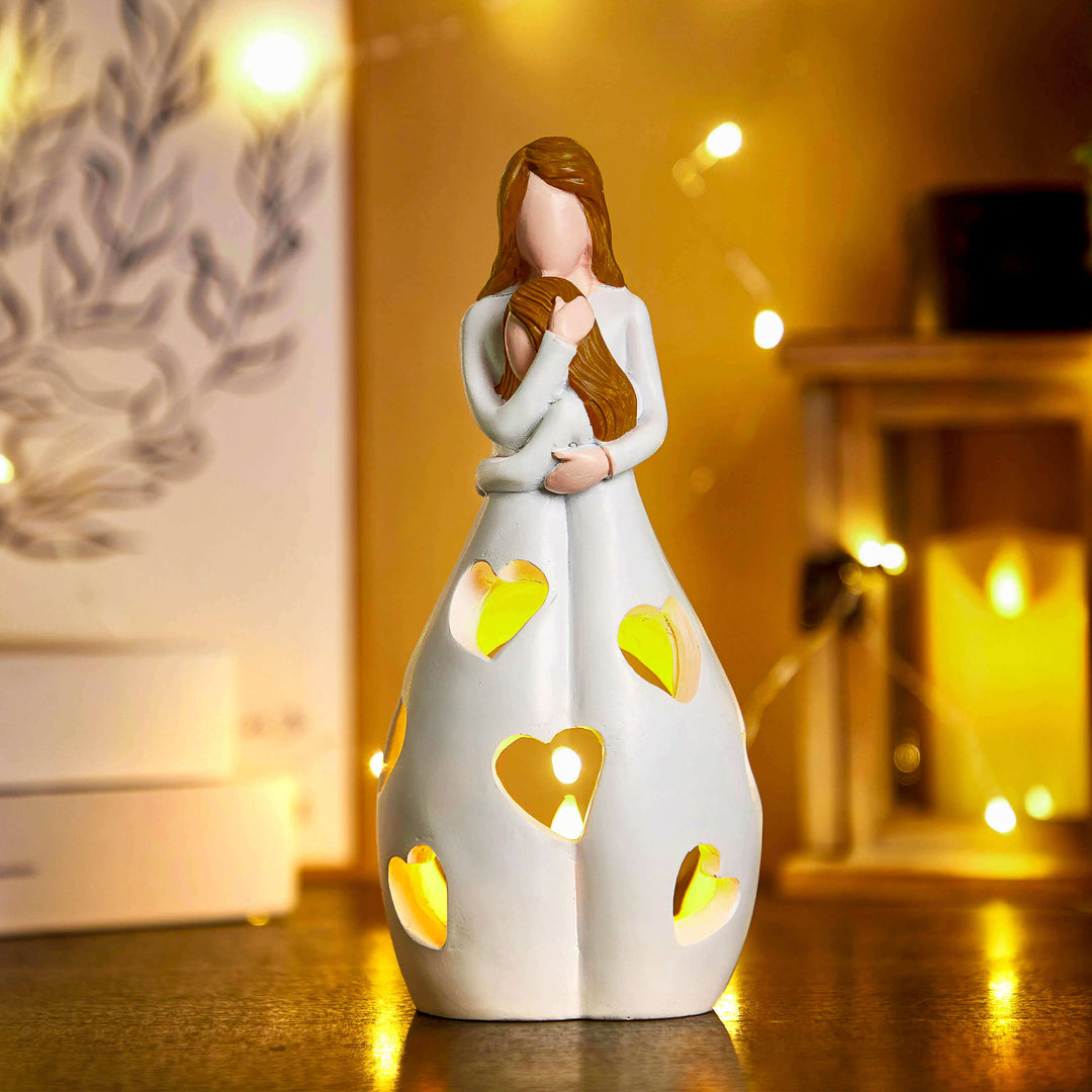 Romantisk bordlampe i beige med blødt lys