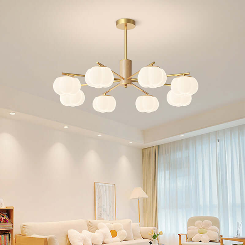 Moderne loftslampe i træ og bomuldskugler