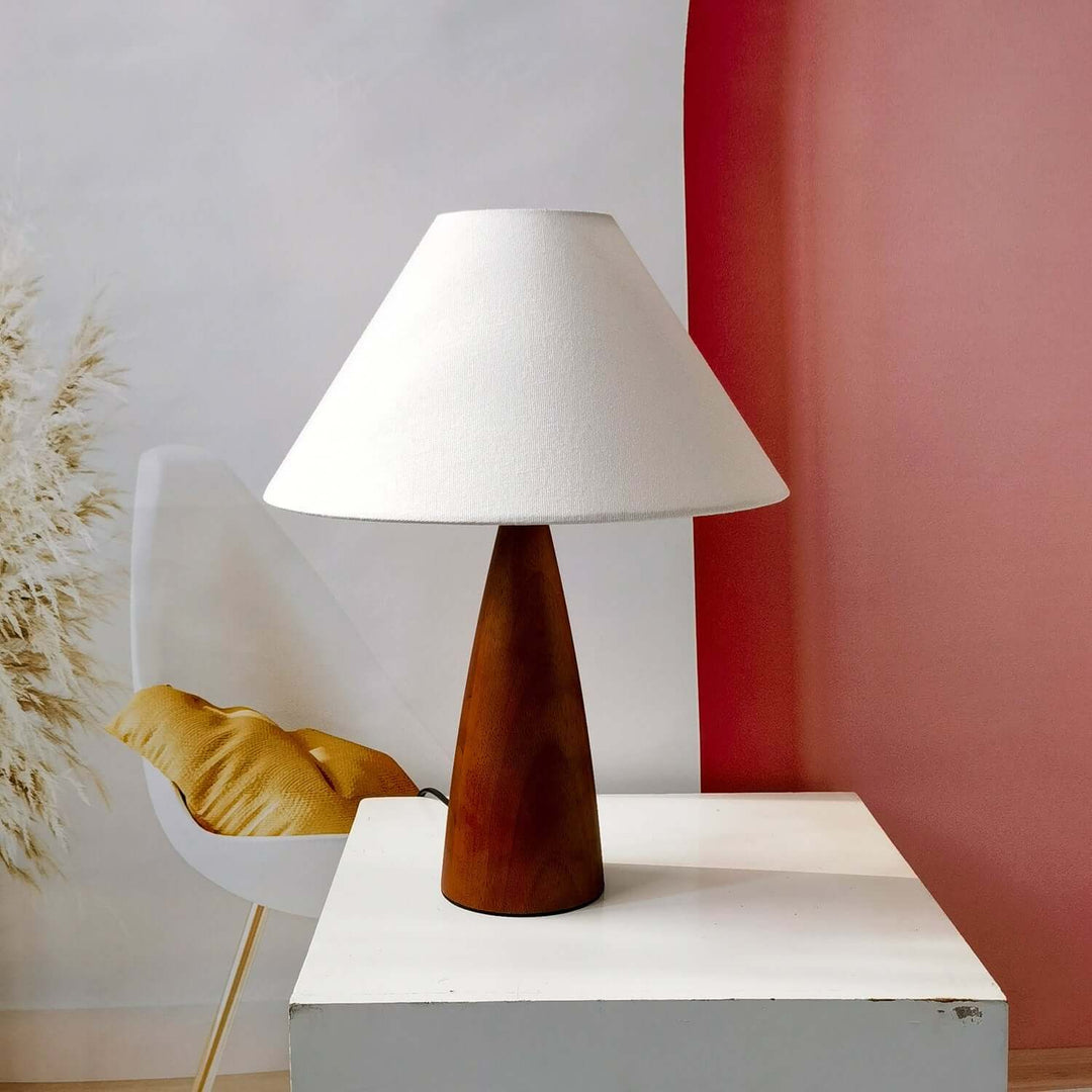 Lampe De Table En Bois Massif De Style Xviiie Siècle
