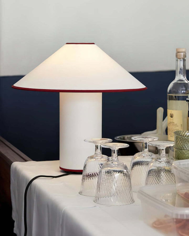 Dimensioner på bordlampe