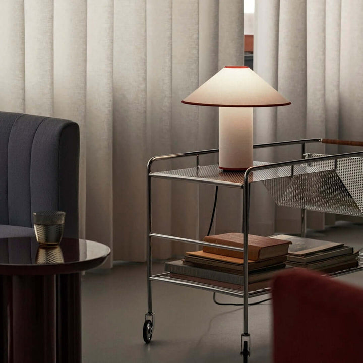 Moderne bordlampe med blødt lys