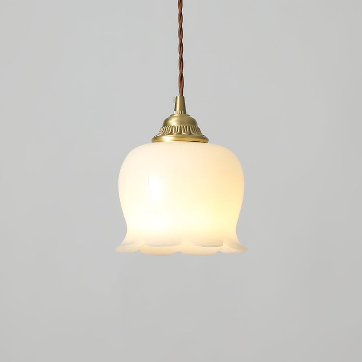 Blomstret Pendel - Stueur. M/ Messing & Hvid
