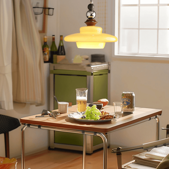 Middelalderlig Beige Glas Pendel Lampe