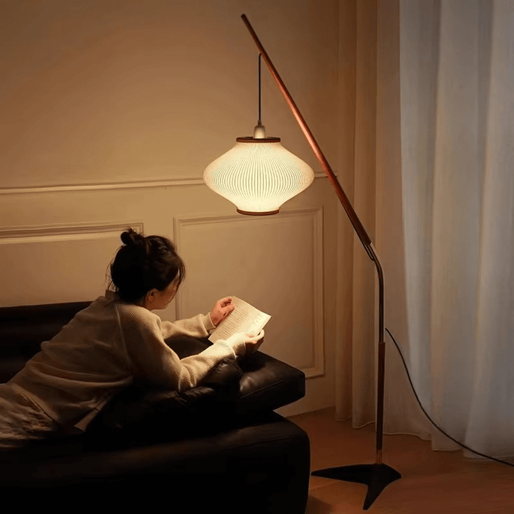 Middelaldergulvlampe - Skab stemning i dit hjem