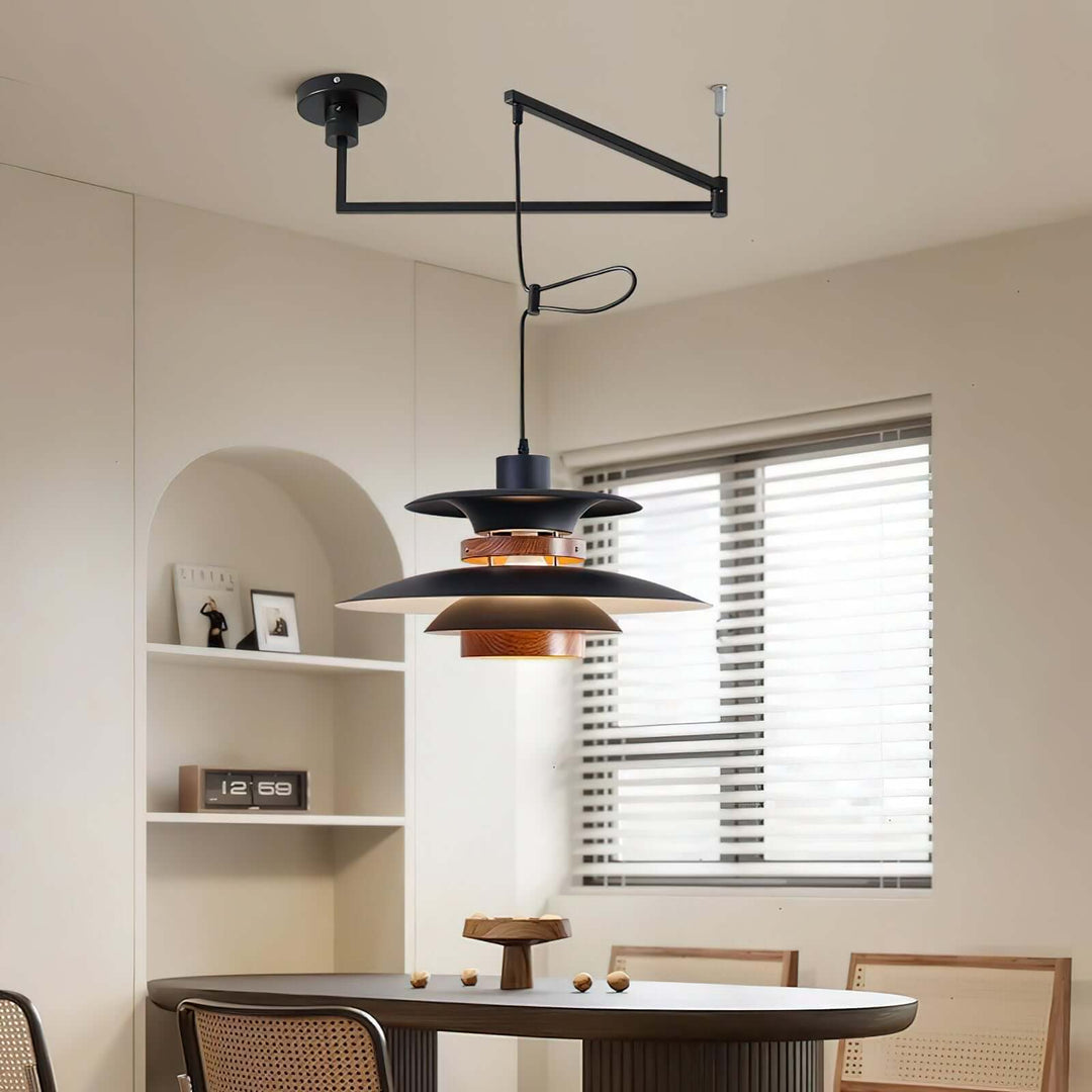 Moderne pendellampe med svingarm