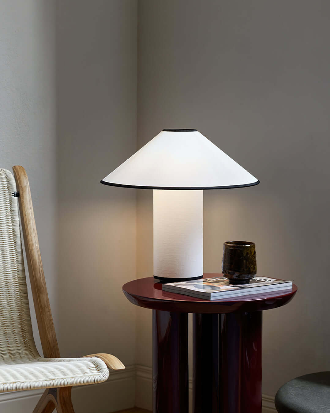 Moderne bordlampe til stue