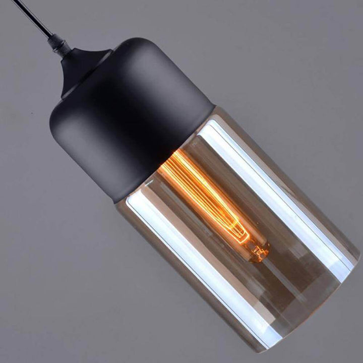 Moderne pendellampe med glasskjerm